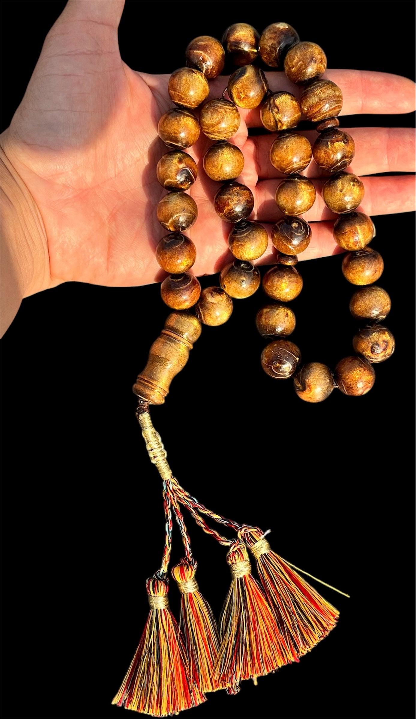 سبحة يسر دهبي نادر ضخمة 18مل