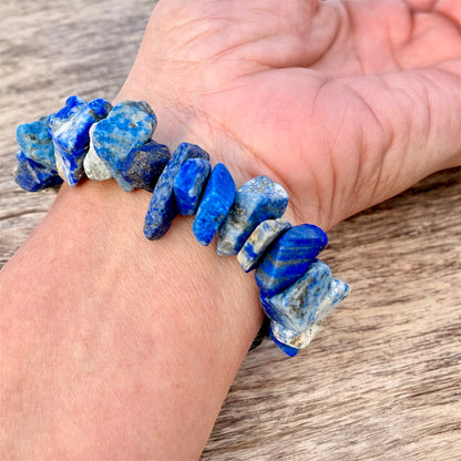 اسورة لابيس لازورد خام كبير