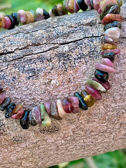 اسورة تورمالين حجر أصلي مناسب للجنسين