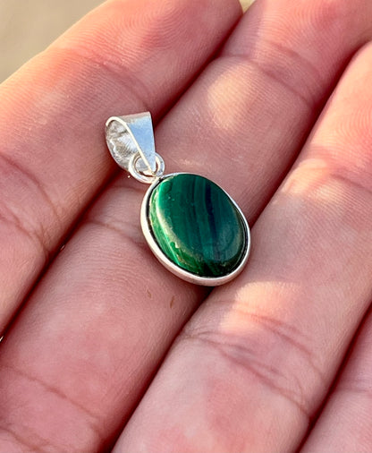 حجر مالكايت دلاية فضة