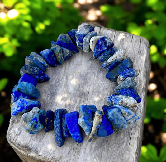 اسورة لابيس لازورد خام كبير