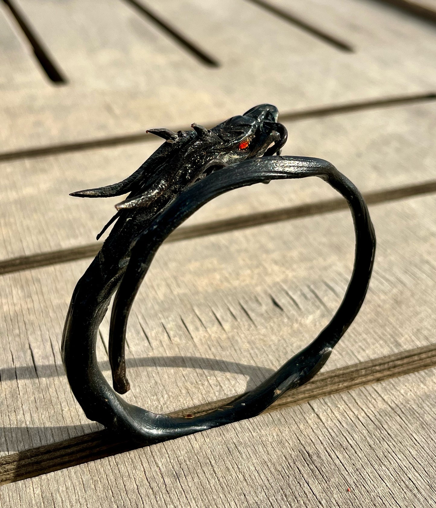 اسورة التنين يسر جزيرة بالي