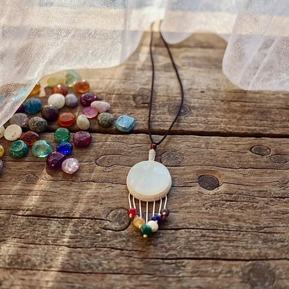 عقد شاكرات الطاقة السبعة للجنسين