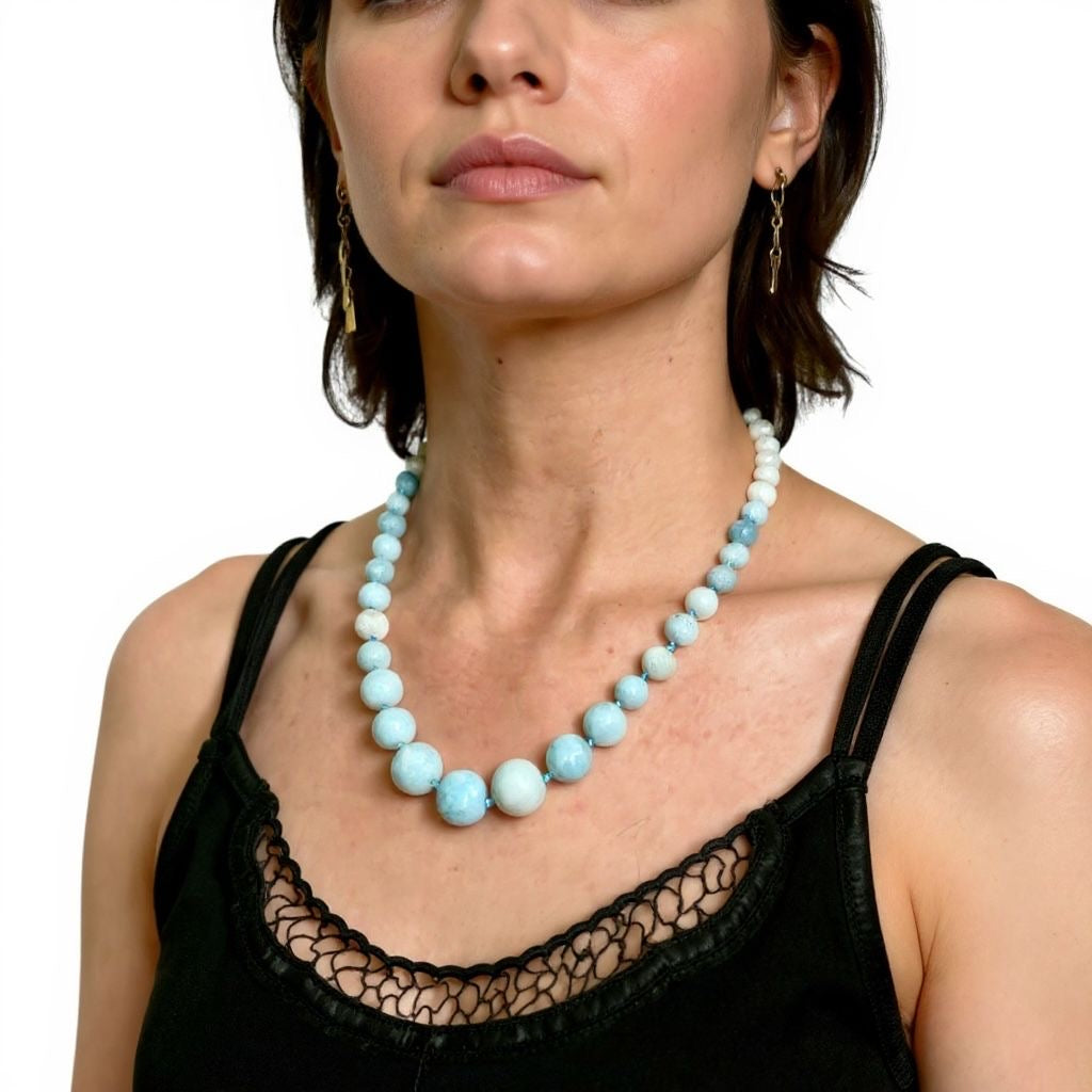 عقد اكوامارين طبيعي وفضة