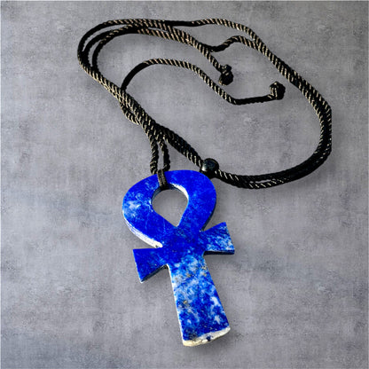 عقد مفتاح الحياه لابيس لازورد للجنسين