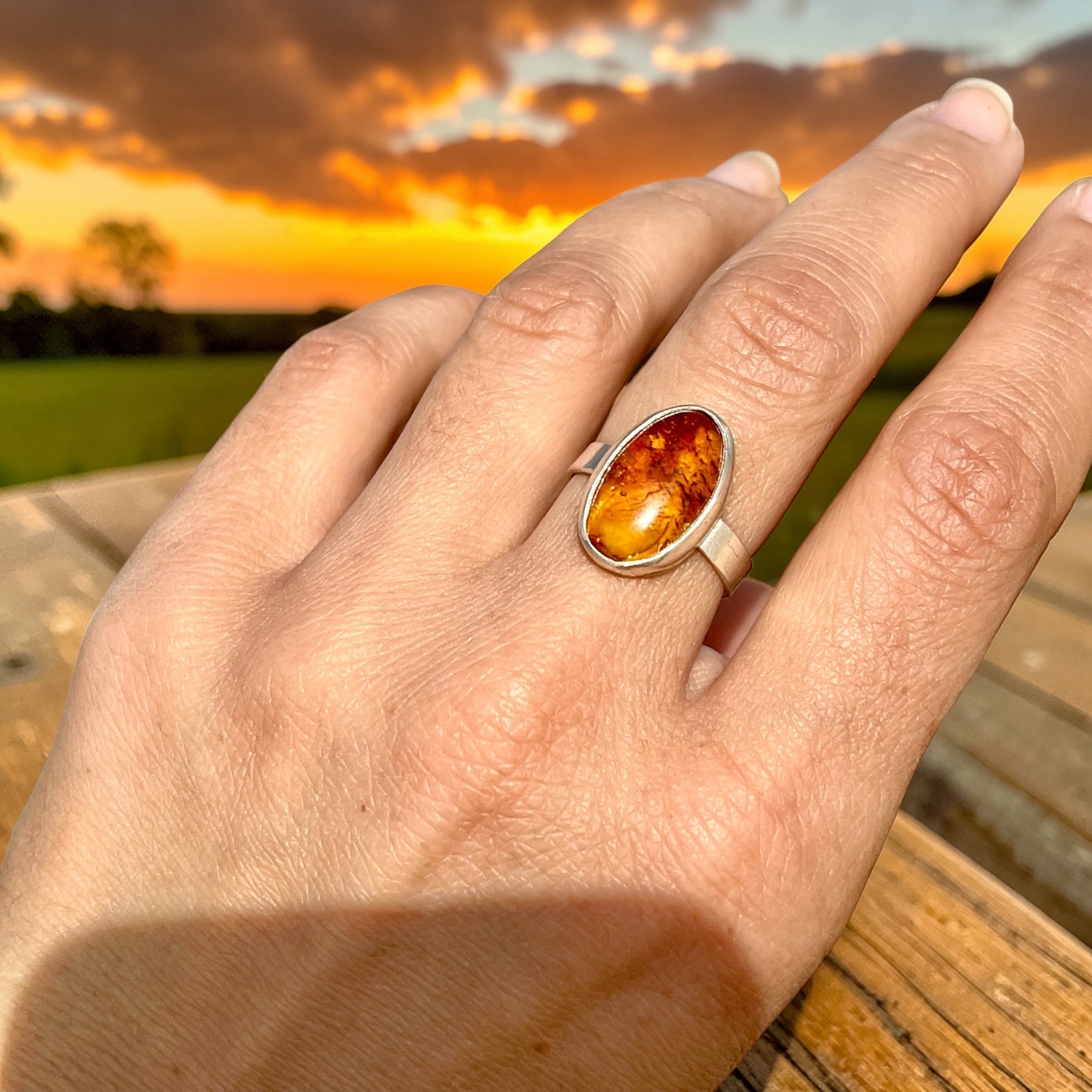 خاتم فضة بحجر كهرمان اصلي