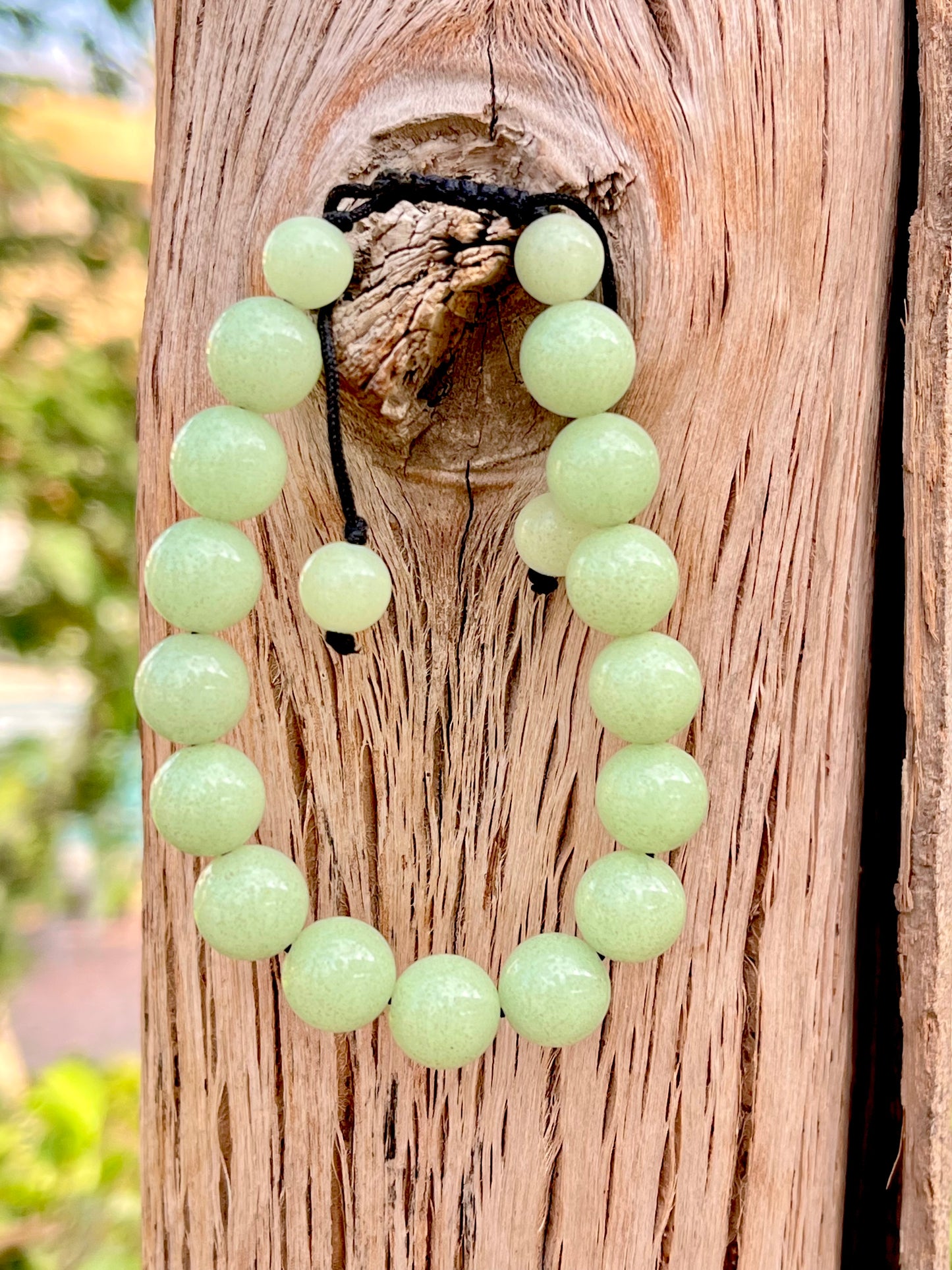 اسورة حجر طاقة مضئ  للجنسين