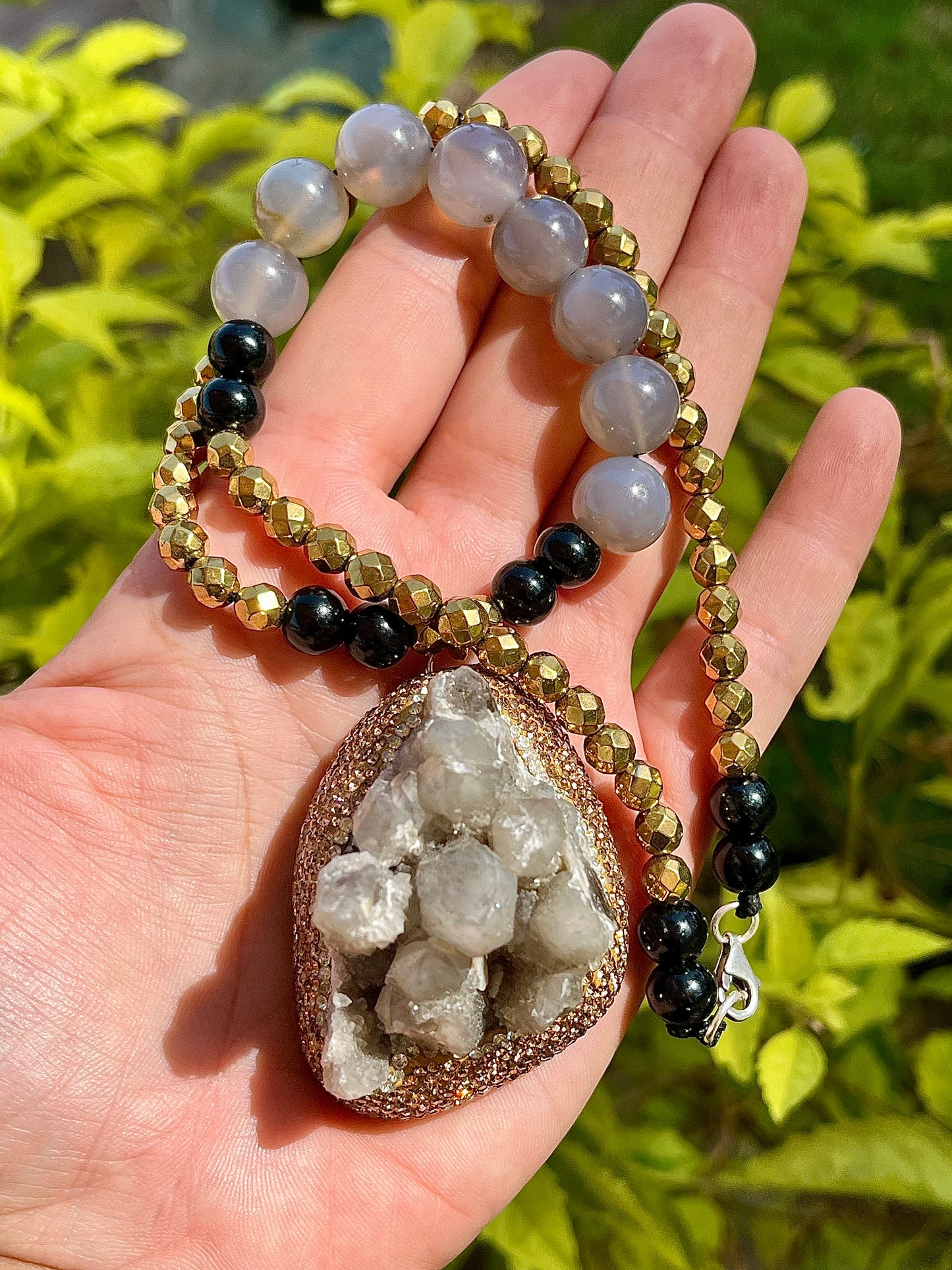 عقد عقيق وهيمتايت واونكس وفضة